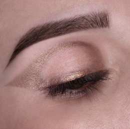 Cień do powiek w kredce Long Lasting Perłowy Szampan 06L – perfekcyjny blask i trwałość, które podkreślą piękno Twoich oczu.